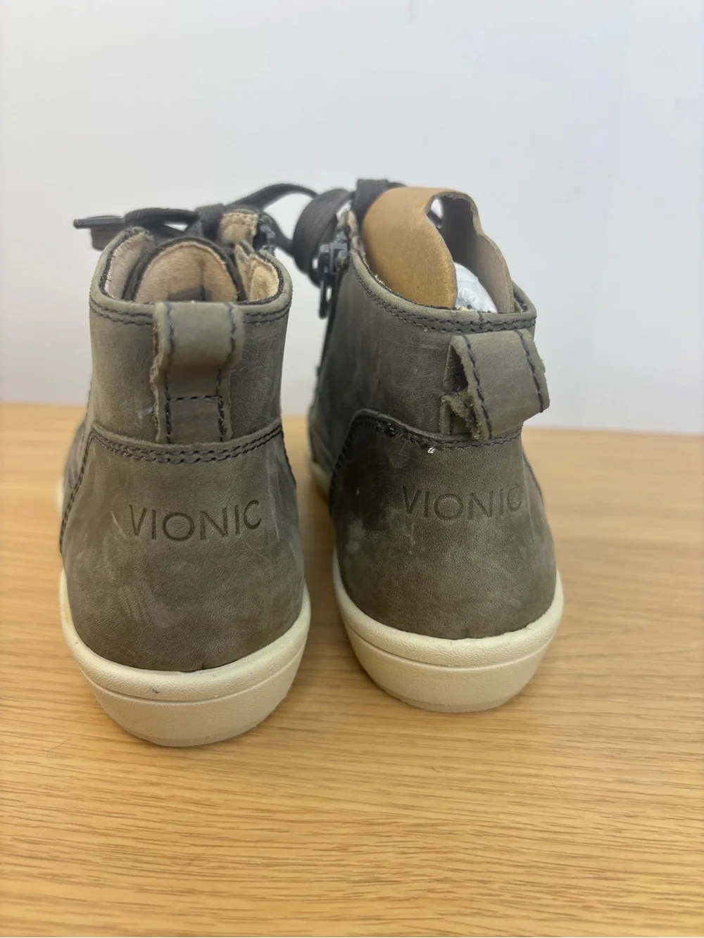 Vionic Shawna Ankle Boot Woman’s‎ Size 6 in Slate Grey NEW!